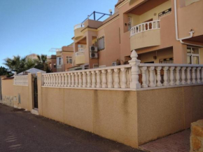 Casa con 2 Piscinas las Ocas con chimenea